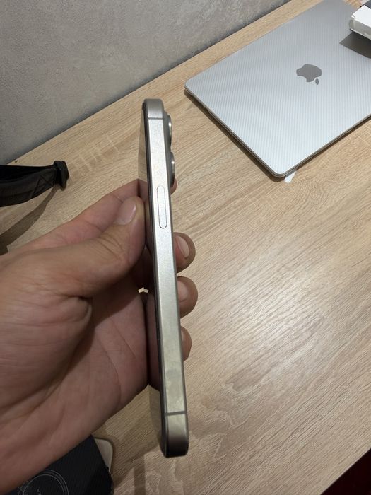 I phone 15 pro 256 Srochna