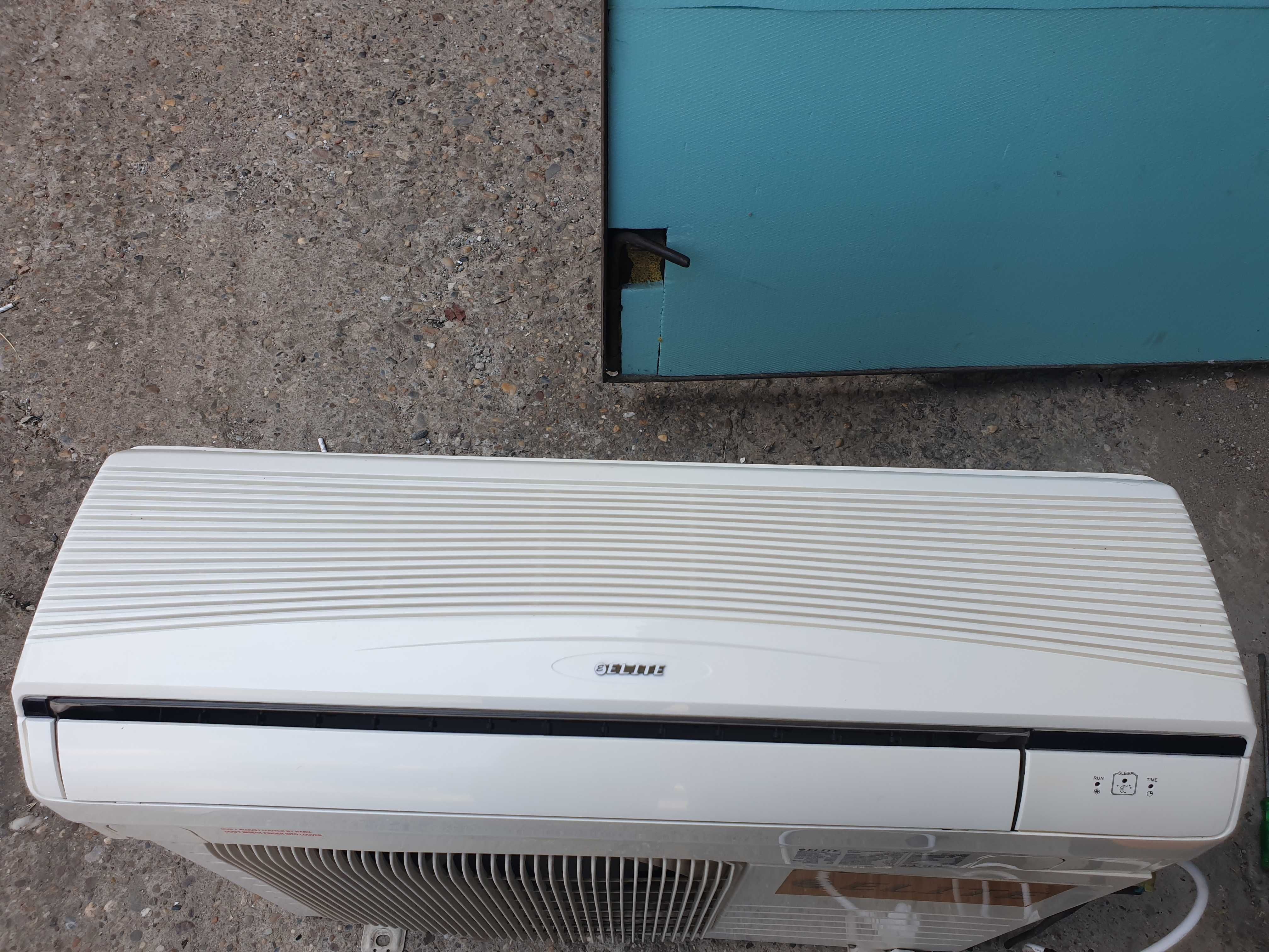 Продава се работещ климатик ELIT 12000btu. Сплит.