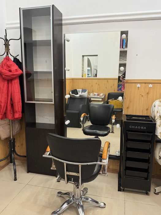 Сдам кресло в салоне красоты