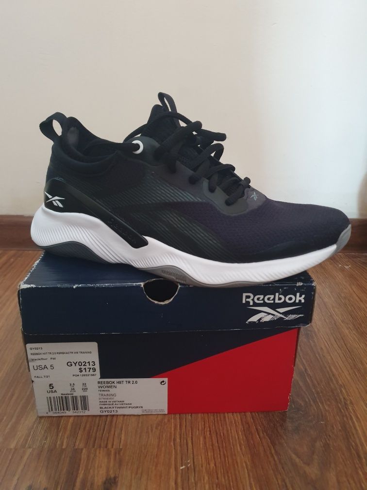 Продам Reebok HIIT TR 2.0 WOMEN Training Shoes Black. Размер 35,  35.5