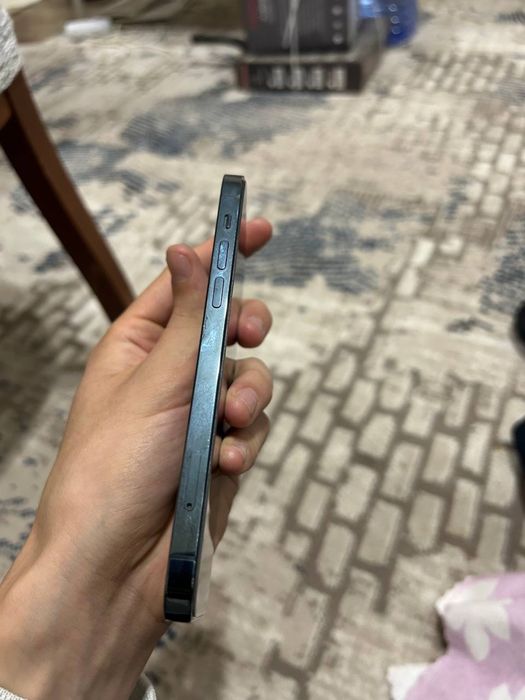 Ayfon 12 pro 256 tali 84 batare