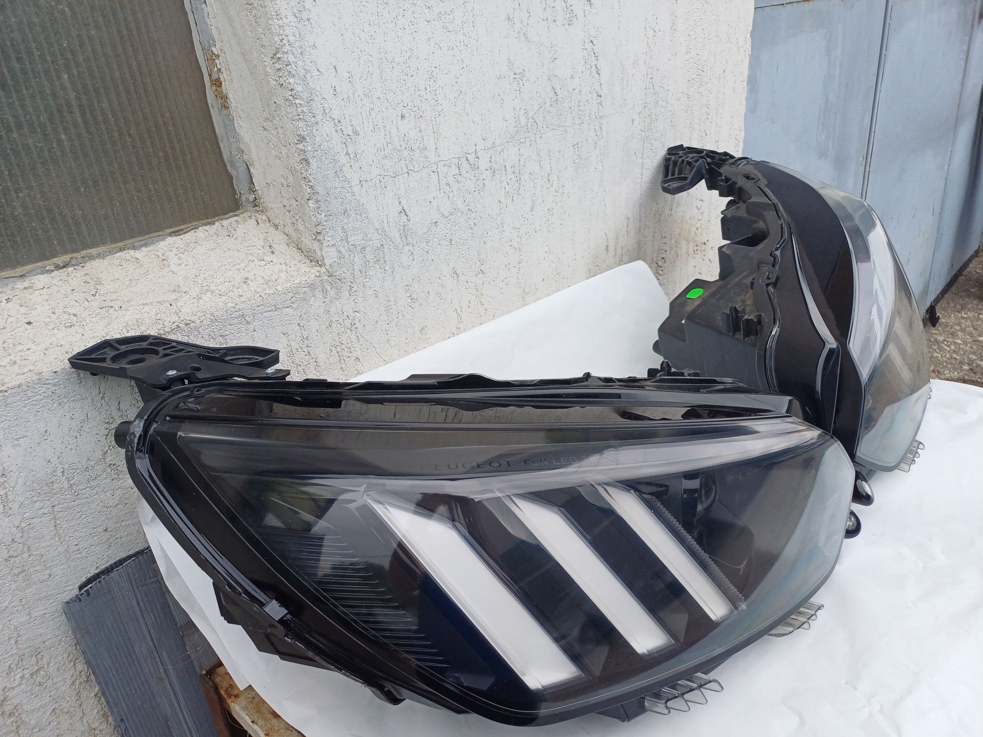 Оригинални фарове, Valeo, Full led PEUGEOT 208, 2008 (2021г)