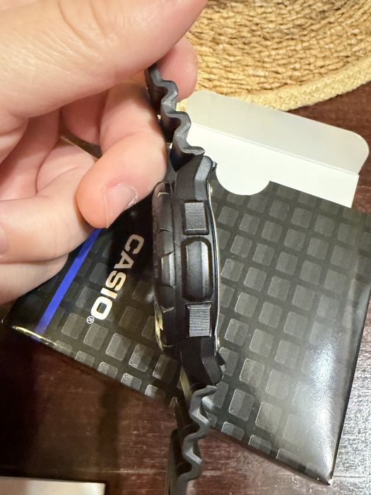 Часовник Casio нов