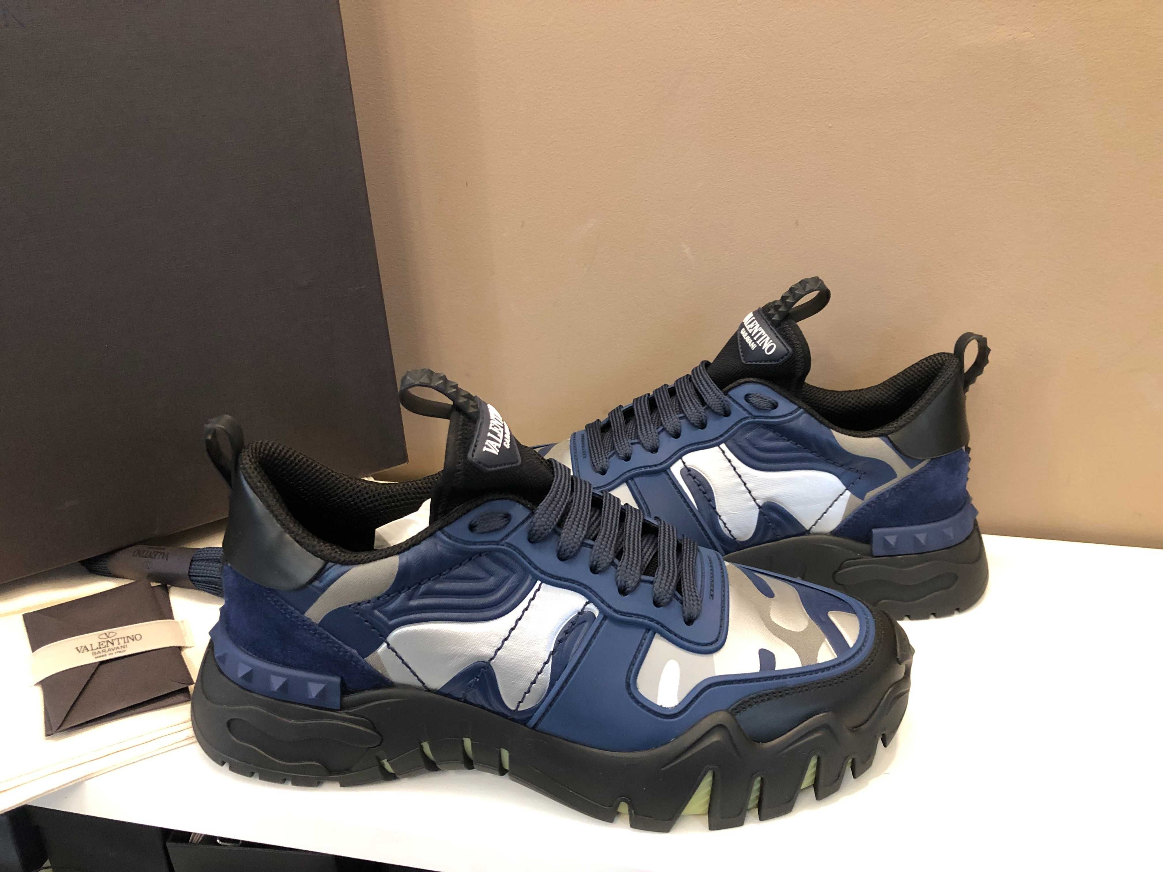 Valentino sneakers 39,5 autentici, full box, retail 690 euro