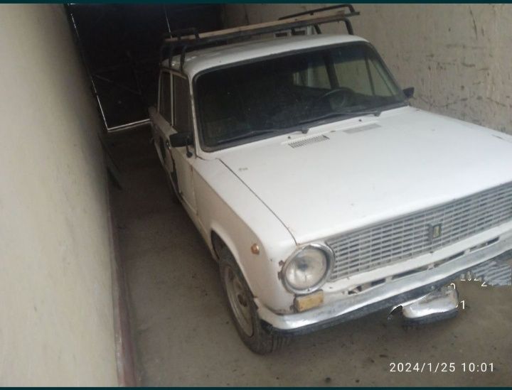 Vaz 21011  yil 1987