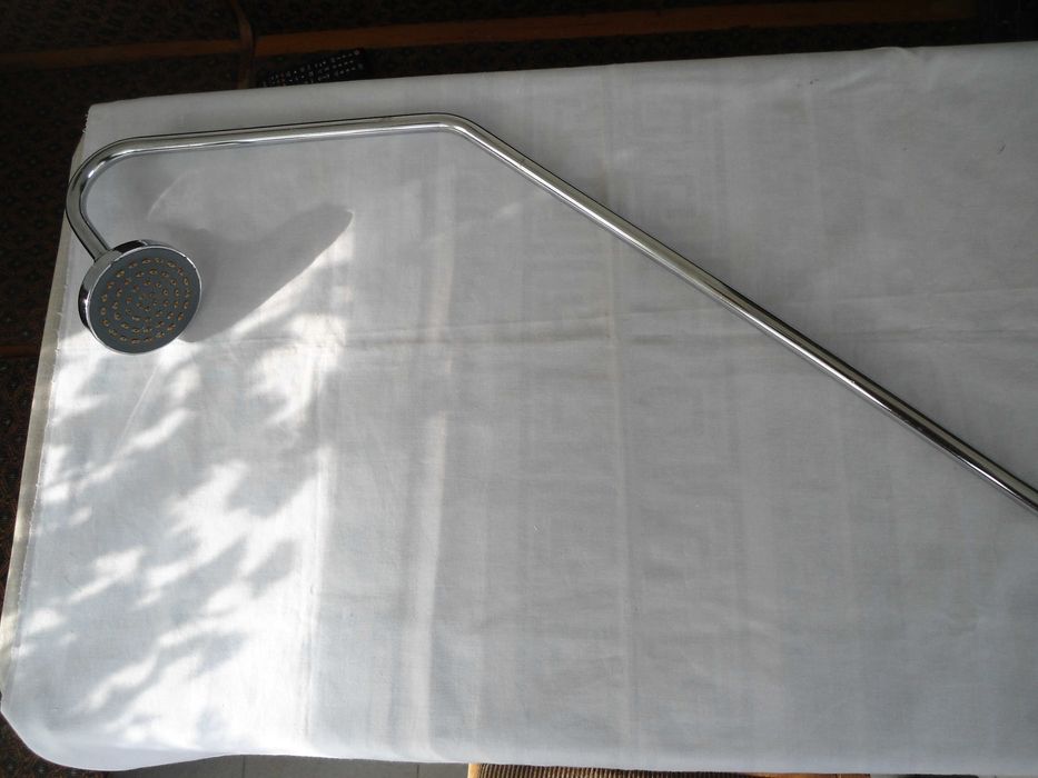 Душ пита с тръба