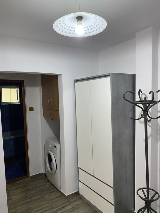 Inchiriez apartament 2 camere, strada Hipodrom