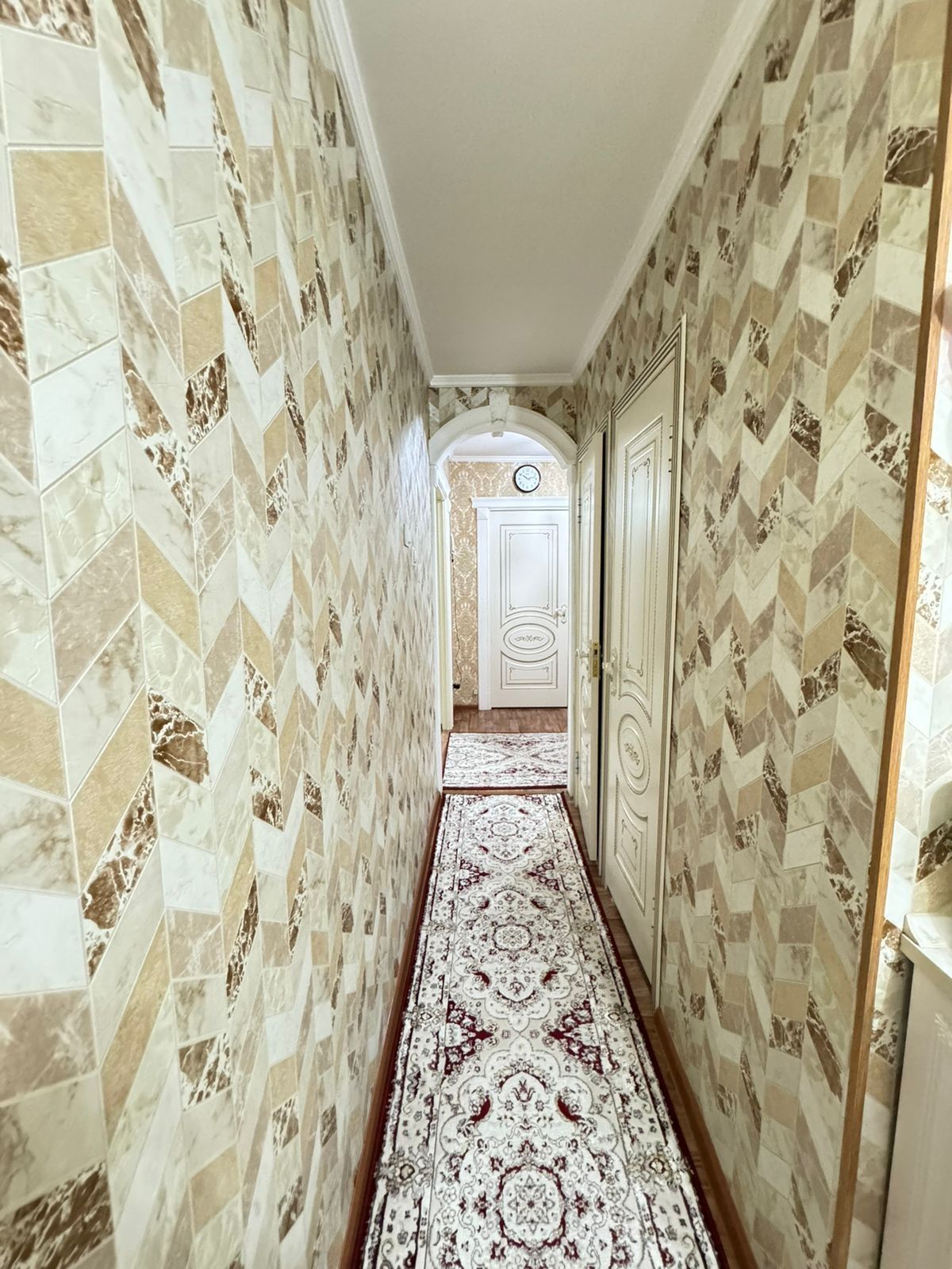 3-комн., 11 мкр., 4 этаж