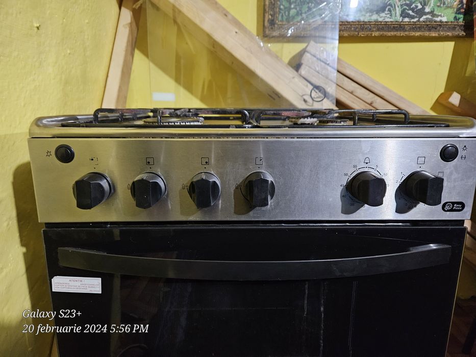 Aragaz zanussi 60x60x85