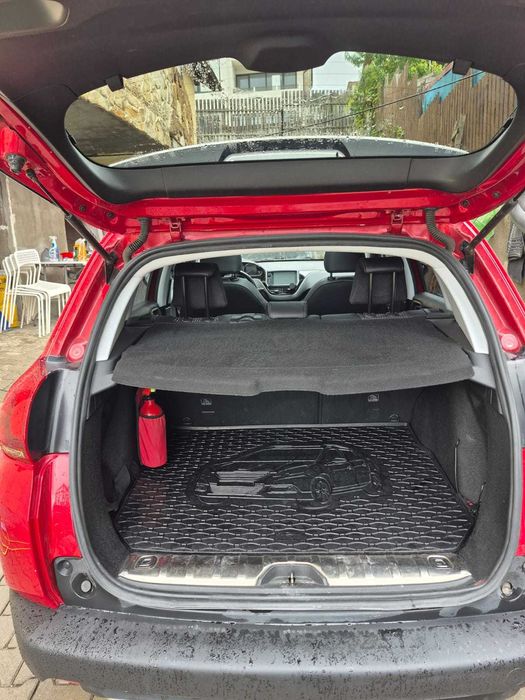 Vand Peugeot 2008 SUV din 2019