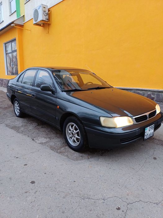 Тойота Карина Е  1992