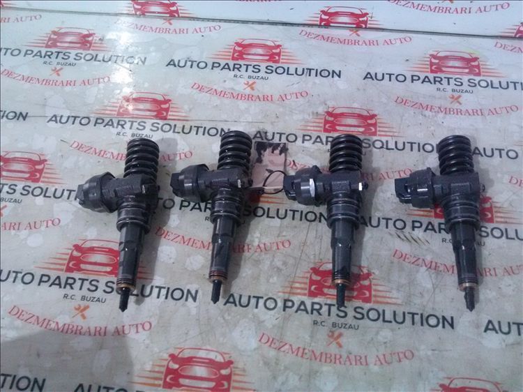 injectoare volkswagen golf 5 1.9 tdi an fabr. 2007