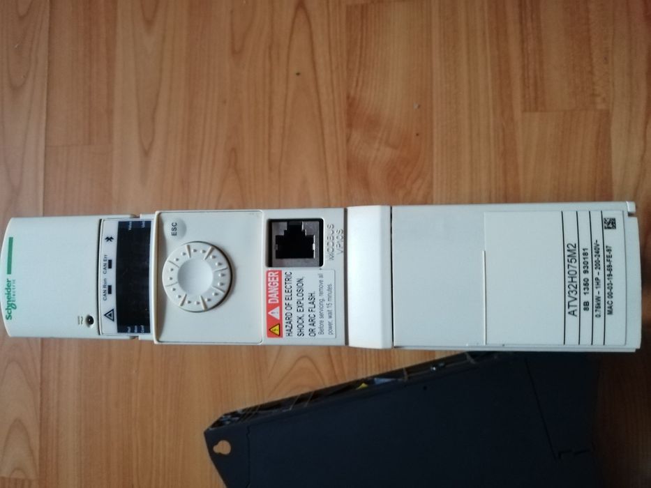 Convertizor frecvență Schneider ATV 32