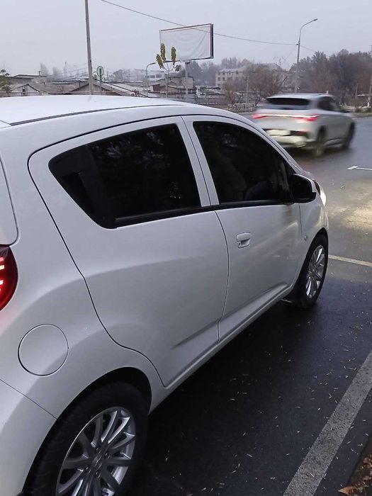 Продам Spark 2015 Автомат коробка