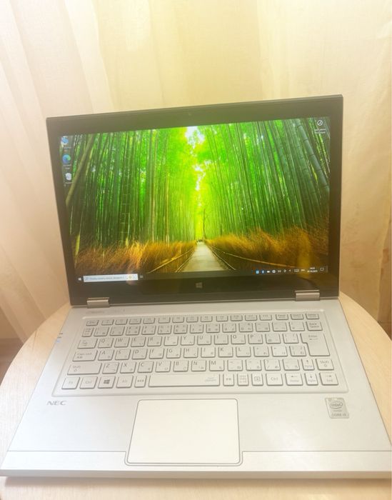 Ноутбук- планшет сенсорный, поворот 360* Windows 10