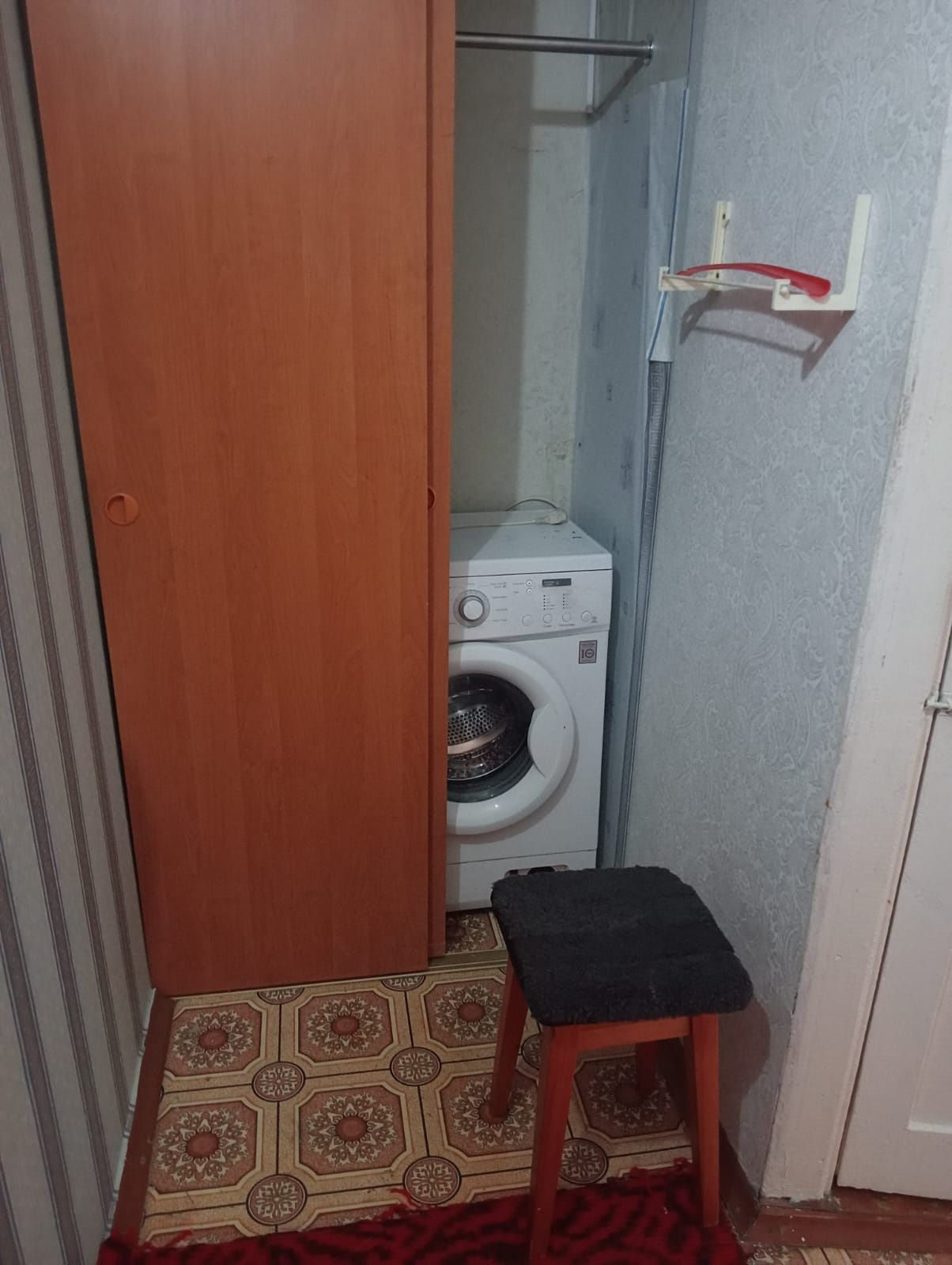 Сдам однокомнатную квартиру по пр Металлургов 26/1.