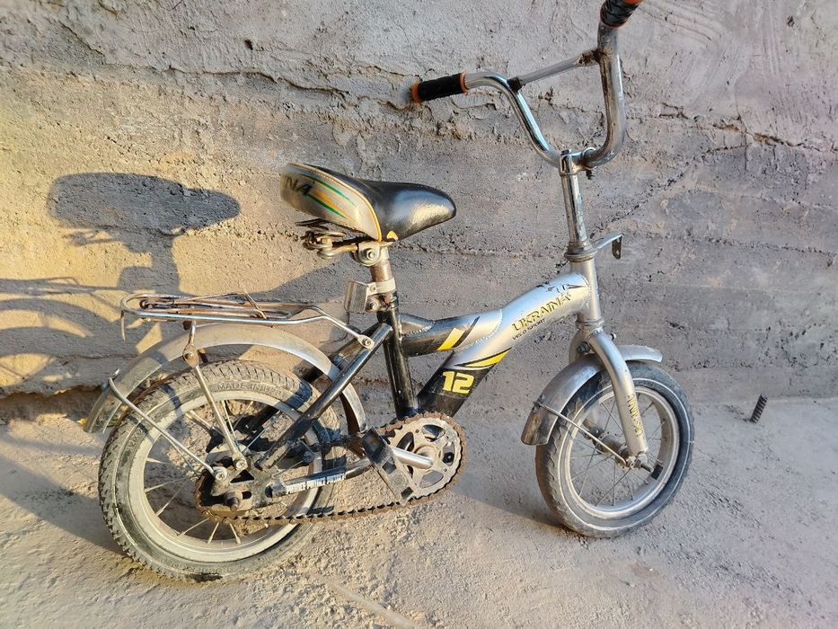 Срочно, продам велосипед для маленьких детей размер 12