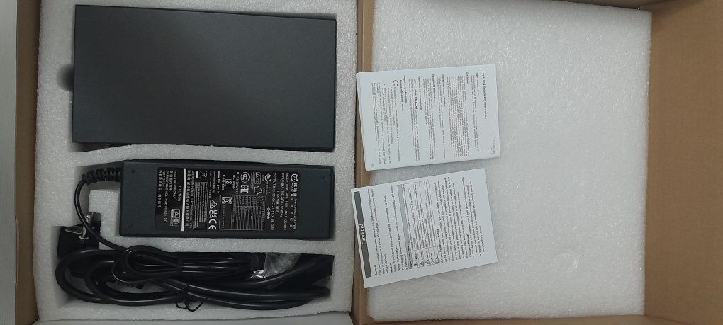 Комутатор Dahua 8 портовый. DH -PFS 3009 -8 EF 96.