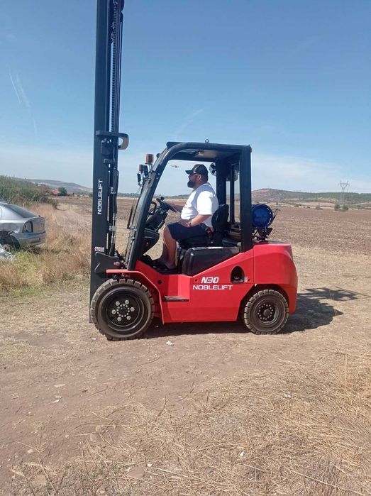 Продавам или давам под наем газокар 3800 кг.