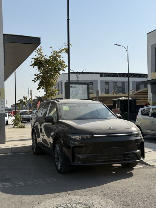 Leapmotor C16 2-poz dop opsiyali EV 530 km 2025 chegirma narxlarda