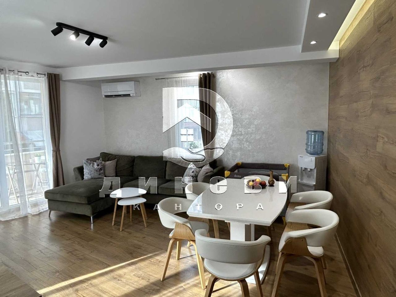 Продава се Тристаен апартамент в Стара Загора, Център - 115 кв.м за 1694 €/кв.м - Снимка #4