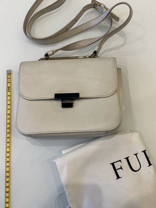 Дамски чанти Calvin Klein, Furla, Liu Jo