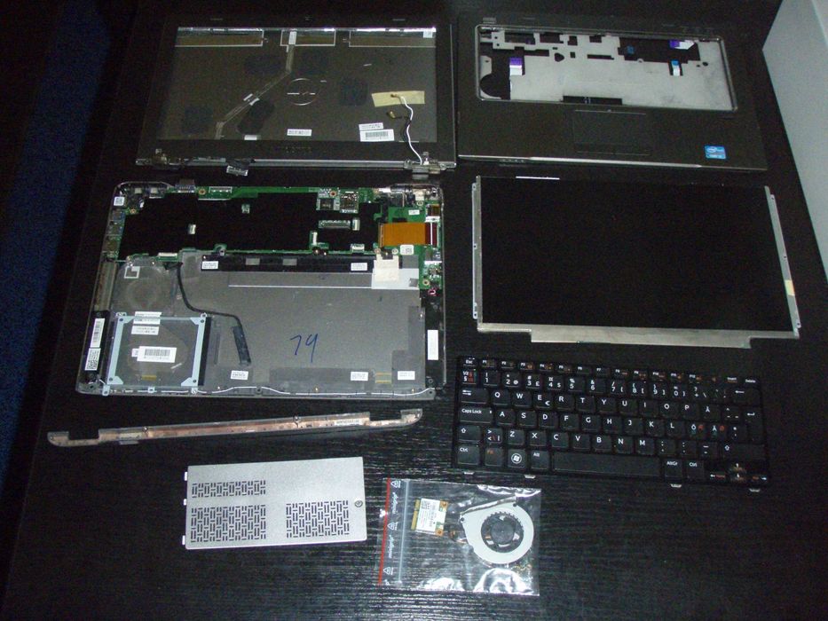 Dezmembrez DELL Vostro 3360 procesor i3-2367M, placa de baza defecta