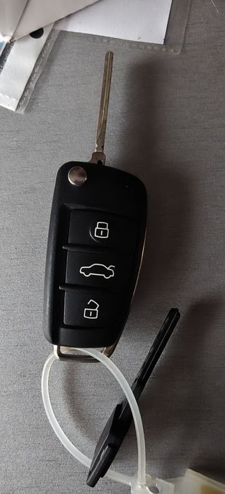 Ключ за Audi Q7 4L