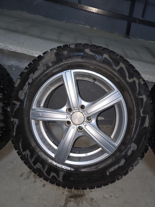 Зимние шины, хороший торг