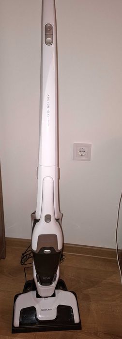 Вертикална прахосмукачка