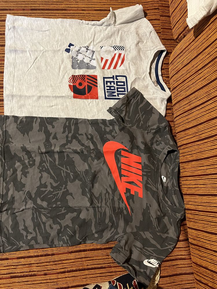 Сет 5 години панталон Levi’s, тениски Nike и Okaidi, риза Ralph Lauren