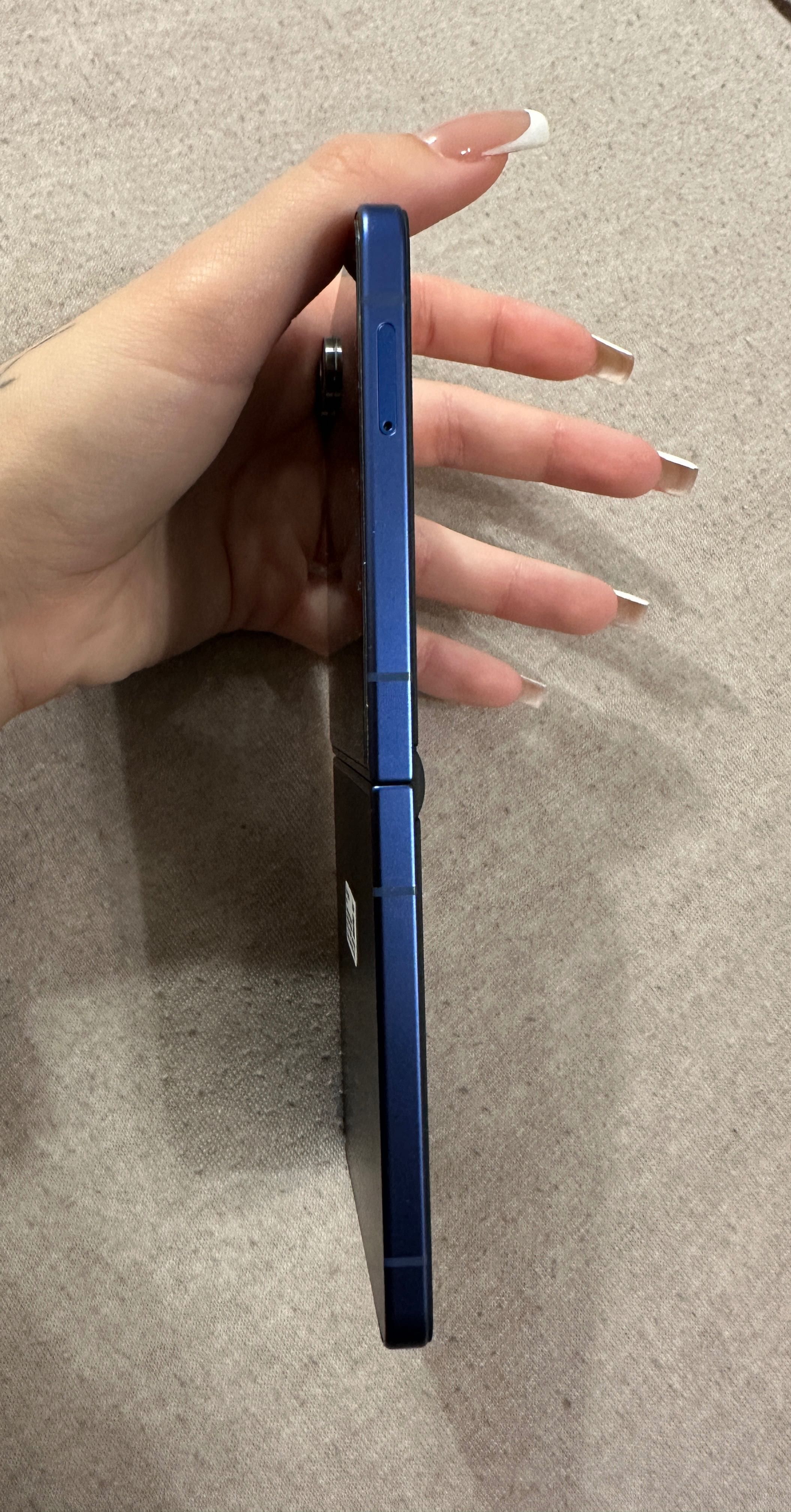 Samsung Galaxy Z Flip 7