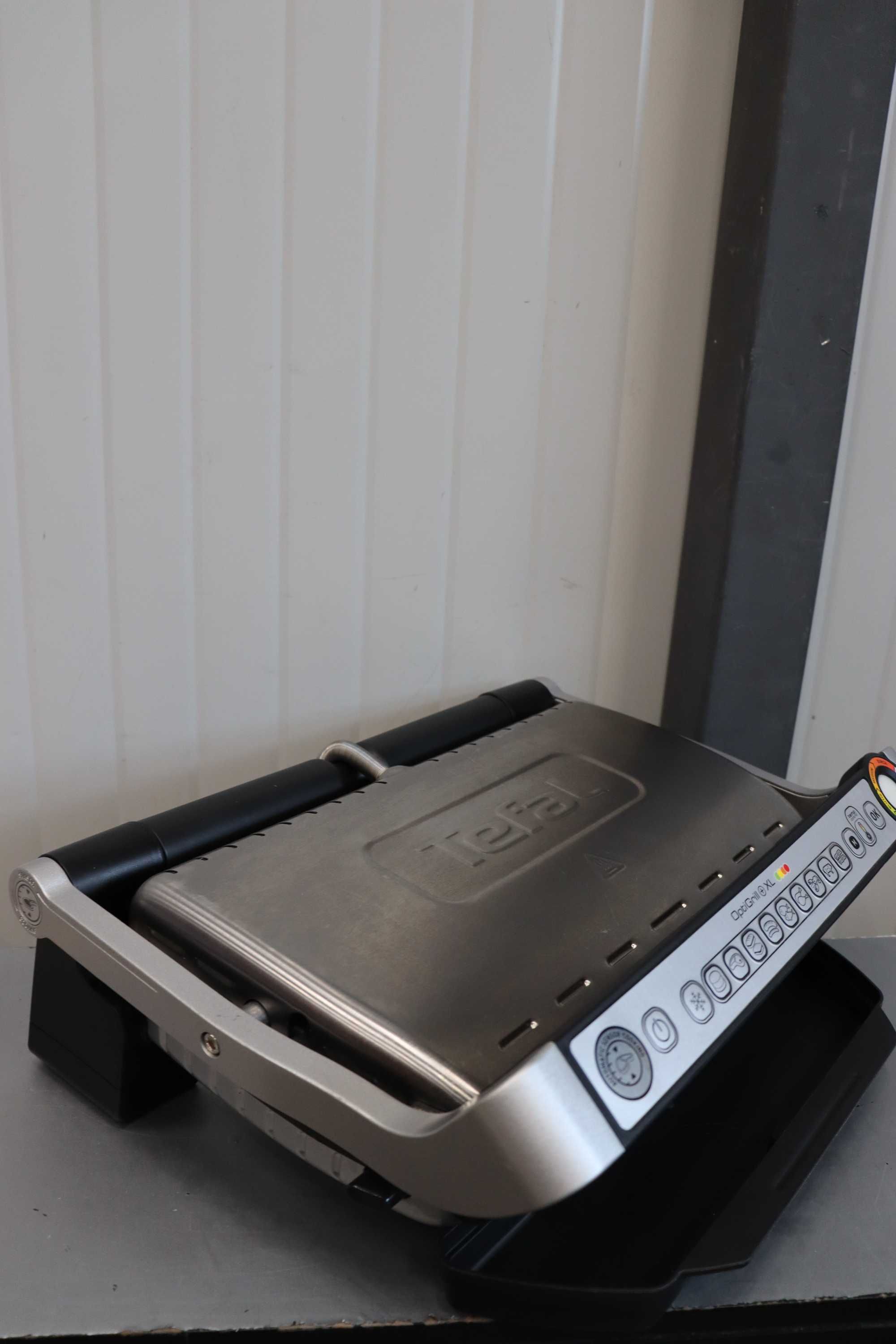 Tefal Optigrill  GC724D - Контактна скара за печене на месо,грил,2000W