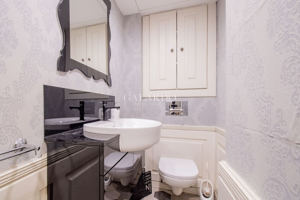 Дава се под наем Двустаен апартамент в София, Център - 60 кв.м за 880 € - Снимка #10