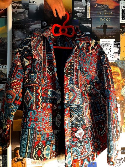 Erkaklar pedjaki, kostum, jaketi