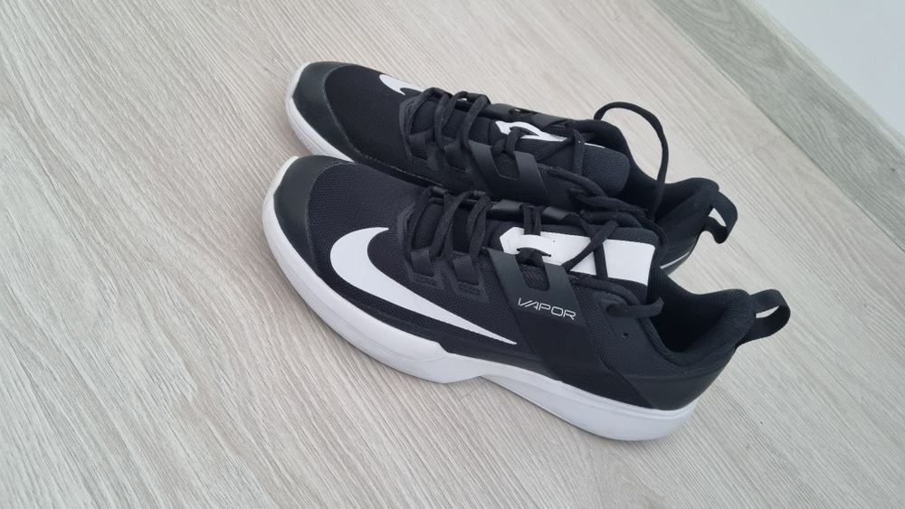 Nike Pantofi Sport Court Vapor Lite