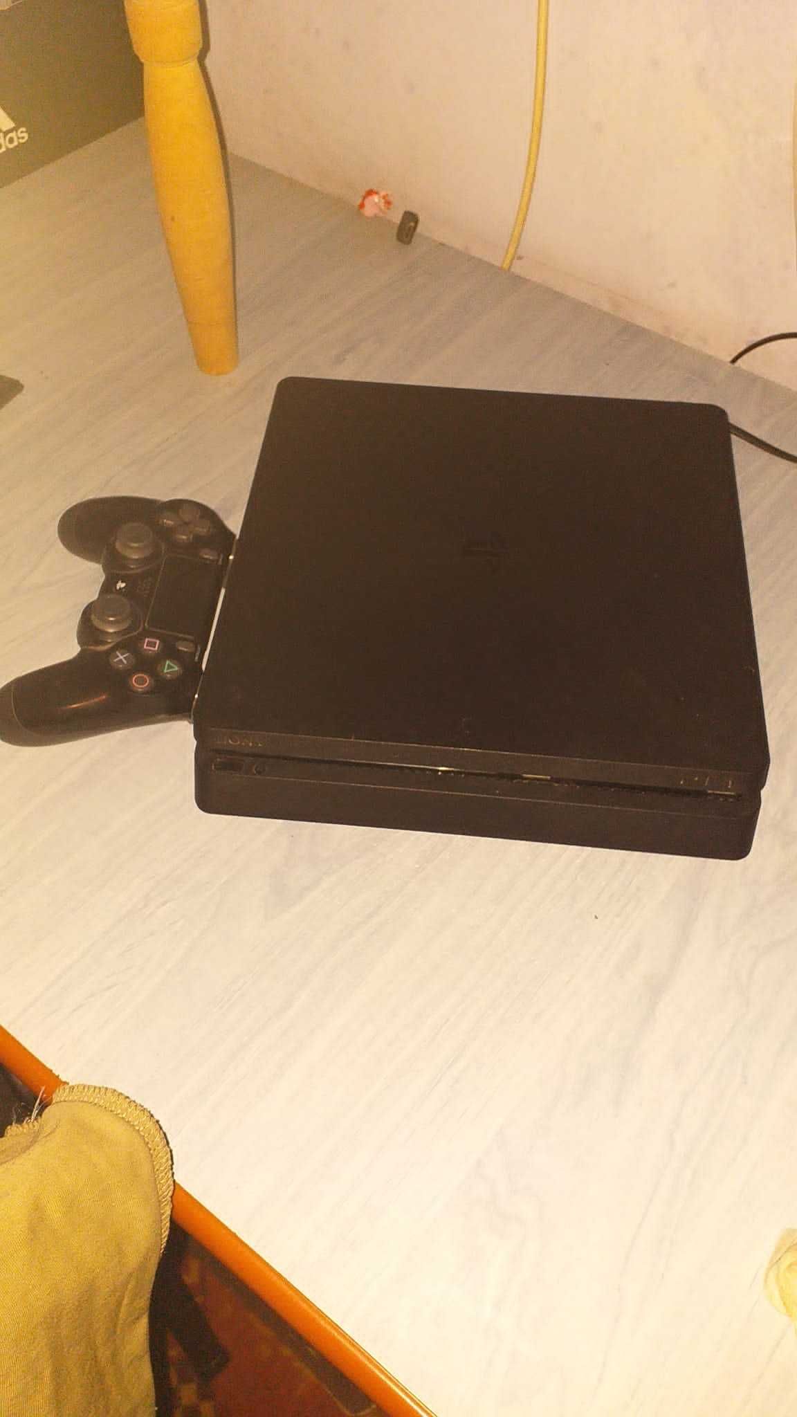 Vand/schimb cu pc gaming, PlayStation 4 Slim 1T