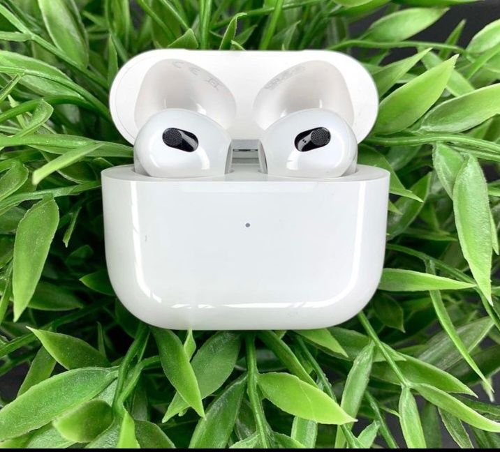 Airpods pro, Airbods 3, Airpods 2.