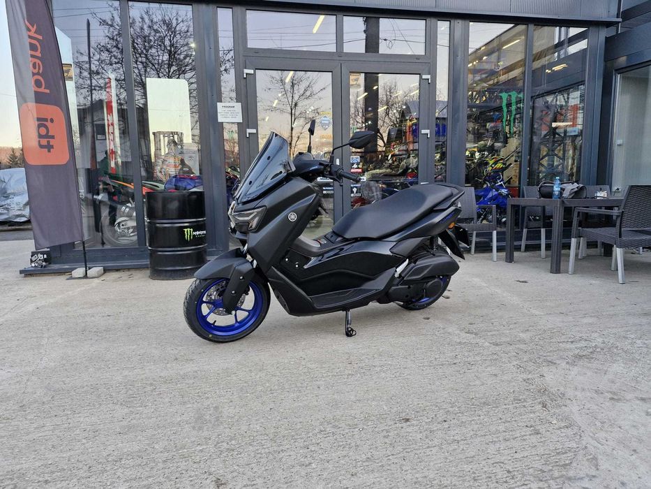 Yamaha NMax 125 model 2025-se conduce cu B-stoc EST BIKE Campina