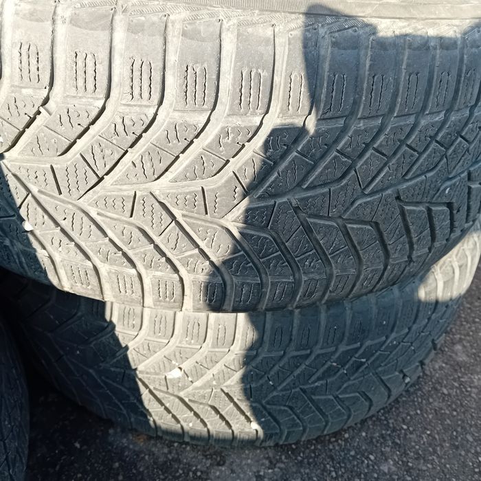 Set anvelope Yokohama 225/50/R18