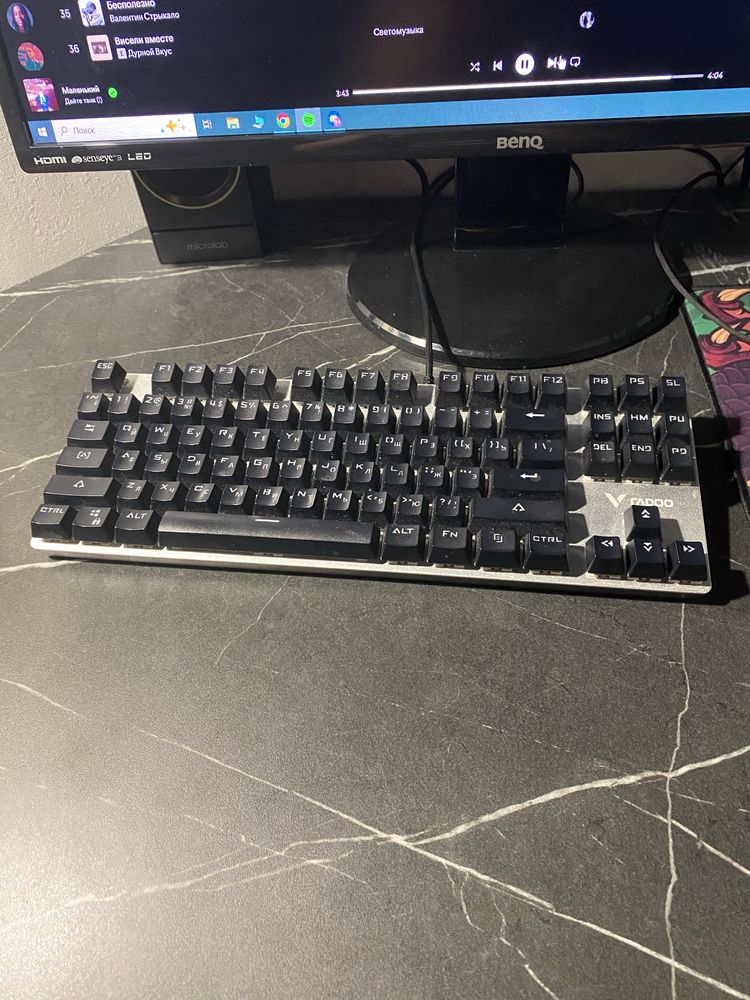 продам механическую игровую клавиатуру rapoo