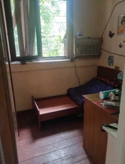 Продаю 3хкомн 1 этаж 4х эт дом  кирпич 77 серия ул Саракульская