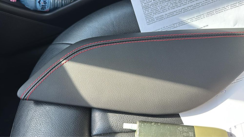 Капаци за централна конзола кожа с червен шев НОВИ !!! AUDI A6 C7/A7