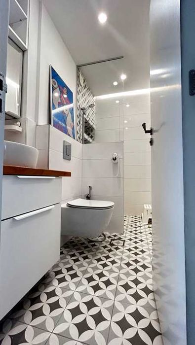 Продава се Тристаен апартамент в София, Света Троица - 65 кв.м за 2647 €/кв.м - Снимка #8