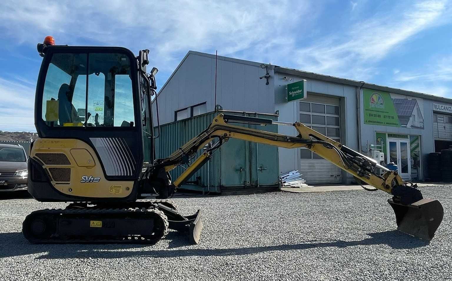 Miniexcavator Yanmar SV18, 1.9 tone