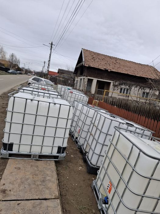 Bazine 1000 de litrii curate ca noi
