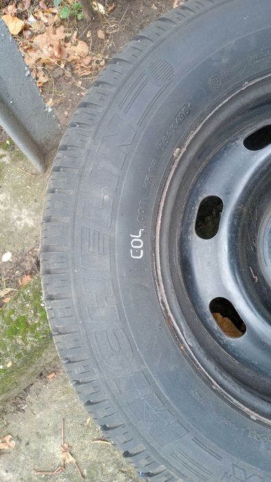 Зимни гуми 13 цола с джанти от рено