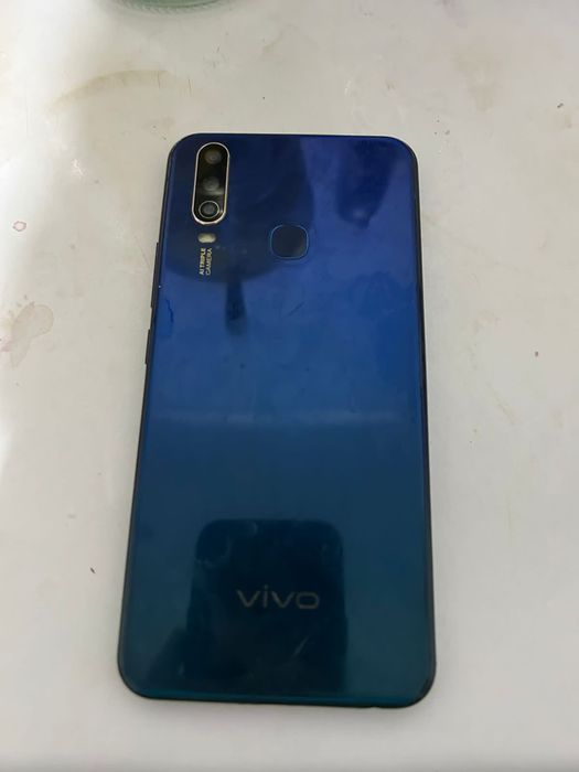 Vivo 1904 телефон на обмен или продам