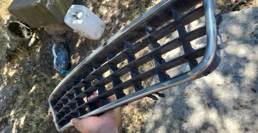 Хромирана решетка за ауди А4