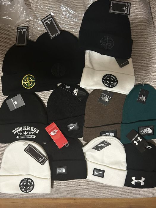 Зимни шапки на намалена цена 20 лв